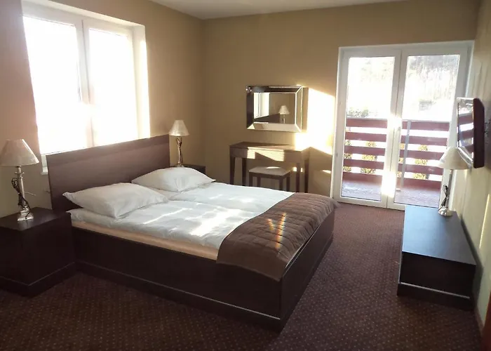 Siedem Swierkow 3* شتيتشينيك