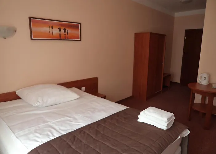 Siedem Swierkow فندق مبيت وإفطار شتيتشينيك