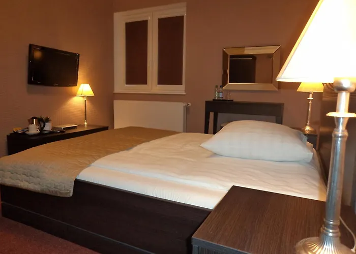 Siedem Swierkow فندق مبيت وإفطار 3*